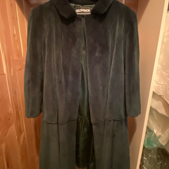 Beautiful Green Sheared Mink Coat - Picture 3 of 3